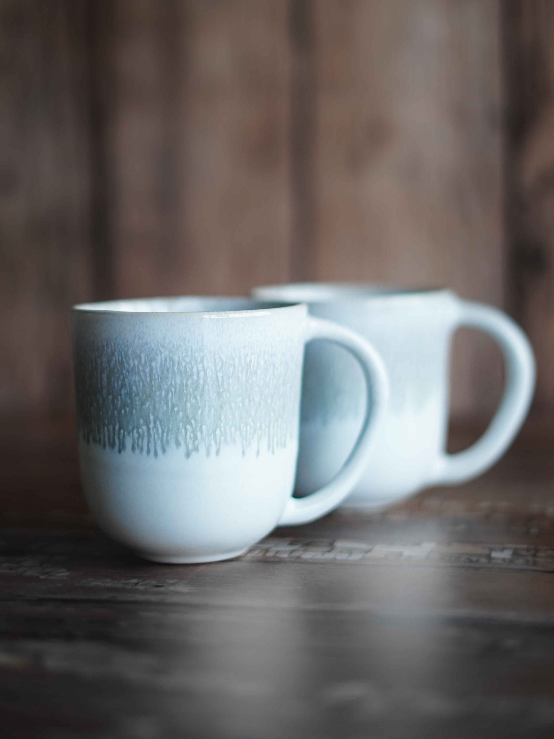 White and gray mug