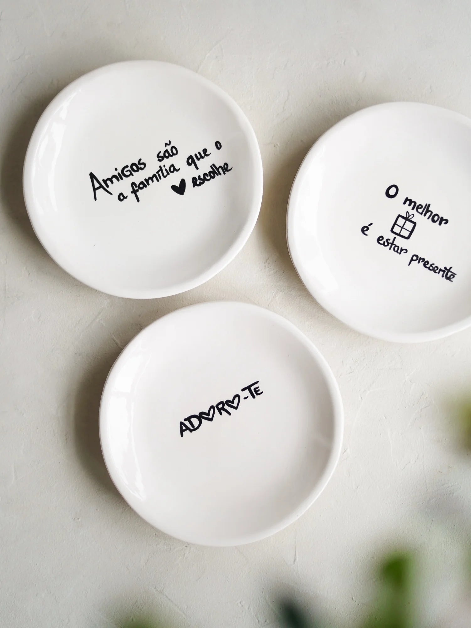 Set of 3 small plates with message - friendship version