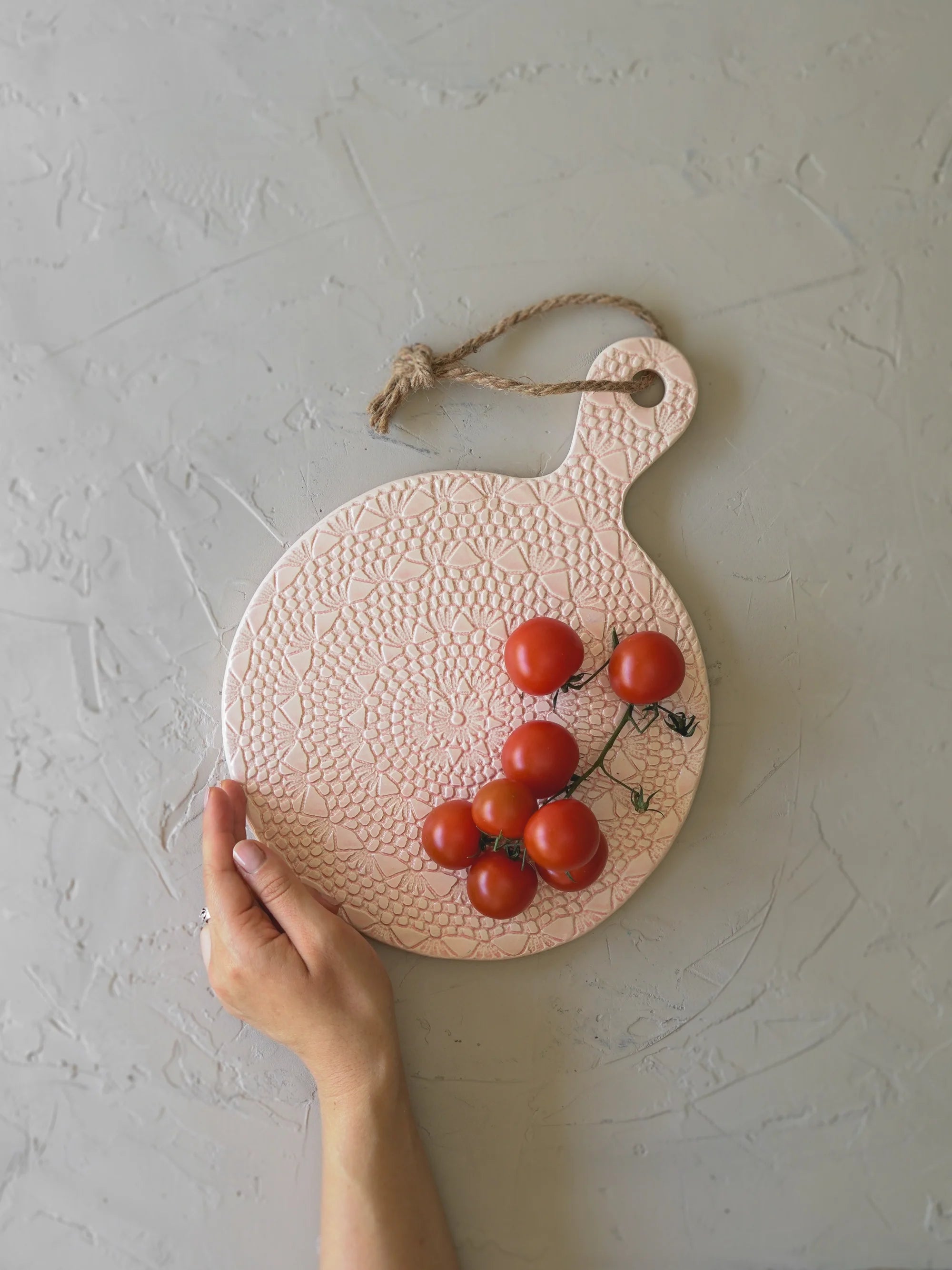 Round crochet board